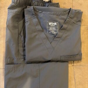 Wink NURTUR Men’s V-neck Scrub Top and Straight Leg Cargo Pants (Pewter)
